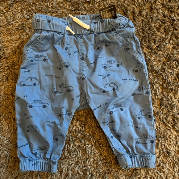 Pants and shorts 3-9month - Picture 3 of 7